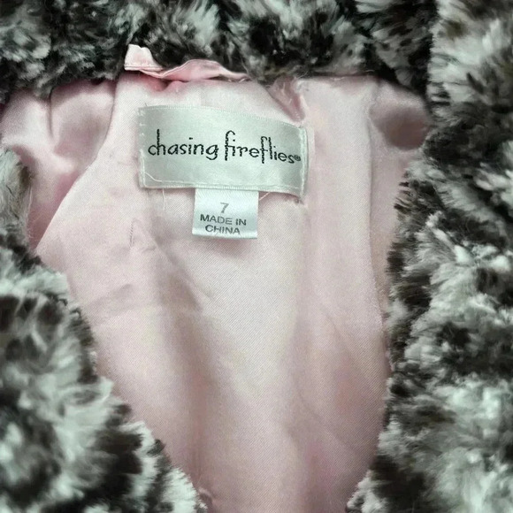 Chasing Fireflies Faux Fur Jacket Girls 7 Black White Soft Snap Front Lined - Picture 6 of 13